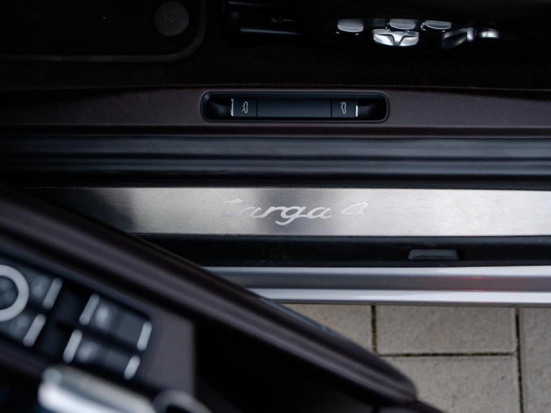 Porsche 911 .2 Carrera 4 Targa | Sportabgas | 18-Weg  occasion  L'Union - photo n13